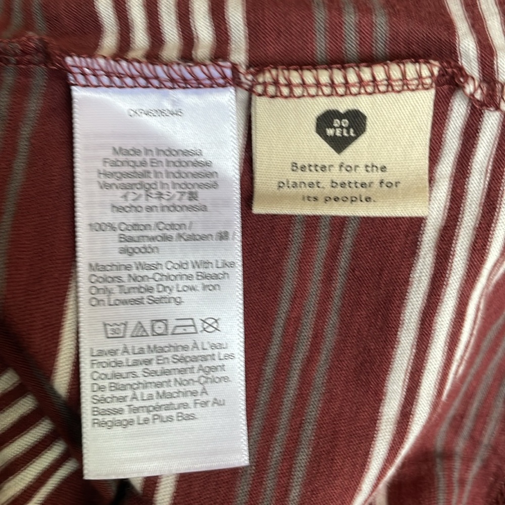 NWOT Madewell V-Neck Tee. Small - Picture 6 of 6